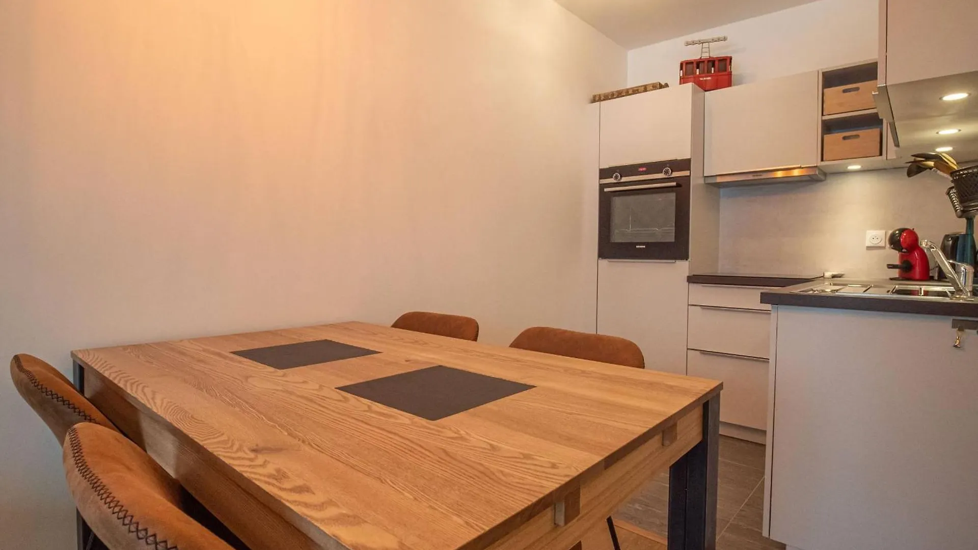 Valmorel: Appt 6 Pers, 2 Ch, Parking, Wifi, Skis Aux Pieds - Fr-1-356-511 Appartamento